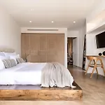 Andronis Arcadia Oia